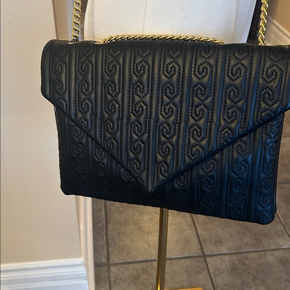 MARIA C Elegant Black faux leather Crossbody Bag - Picture 7 of 13